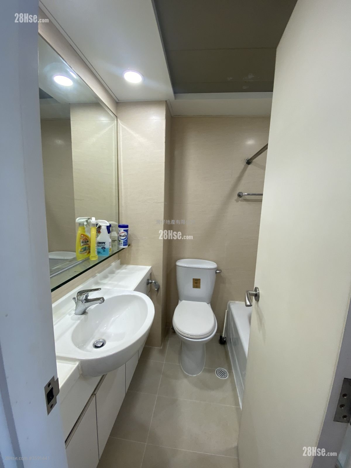 The Grandeur Sell 2 Bedrooms , 1 Bathroom 394 ft²