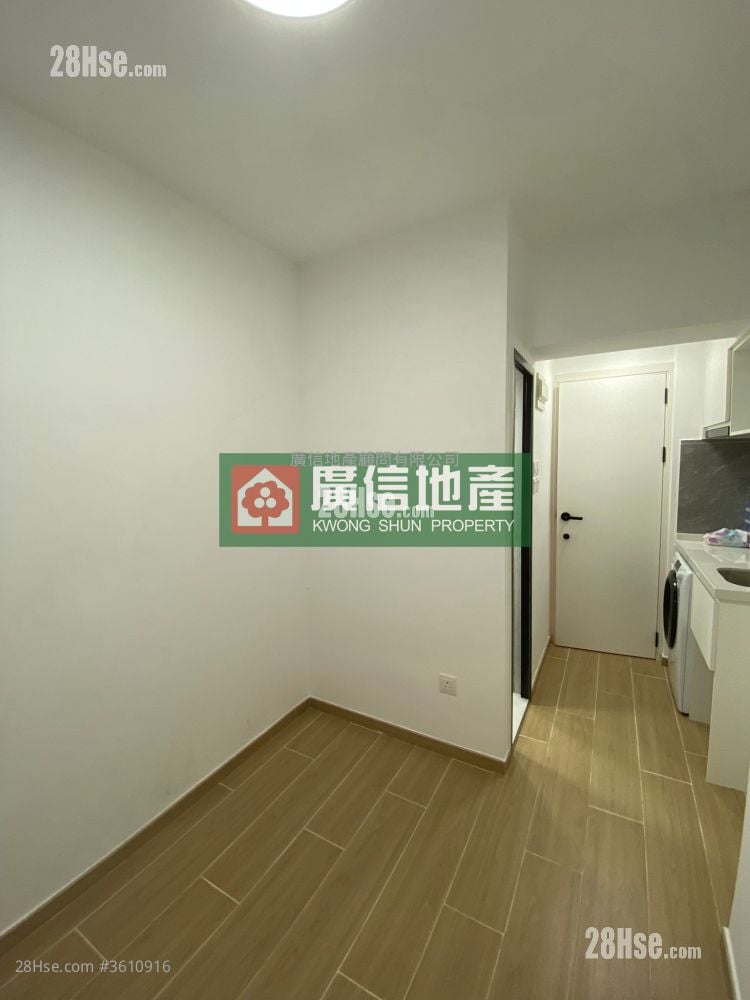 Bell House Rental Studio , 1 Bathroom 120 ft² Bell House Rental Studio , 1 Bathroom 120 ft²