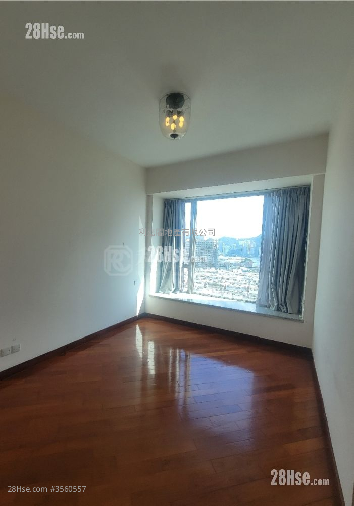 The Coronation Sell 3 Bedrooms , 3 Bathrooms 984 ft² The Coronation Sell 3 Bedrooms , 3 Bathrooms 984 ft²