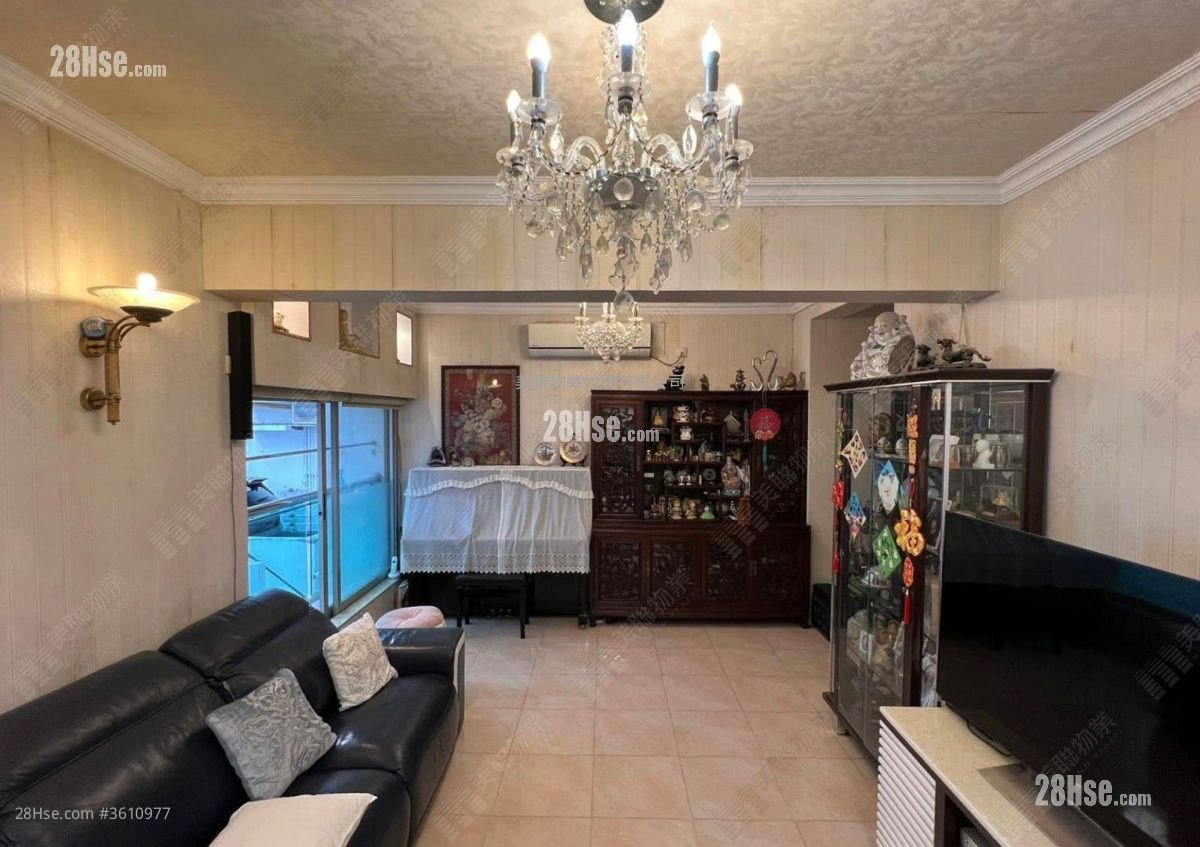 东方花园 售盘 3 房 , 2 浴室 917 平方尺