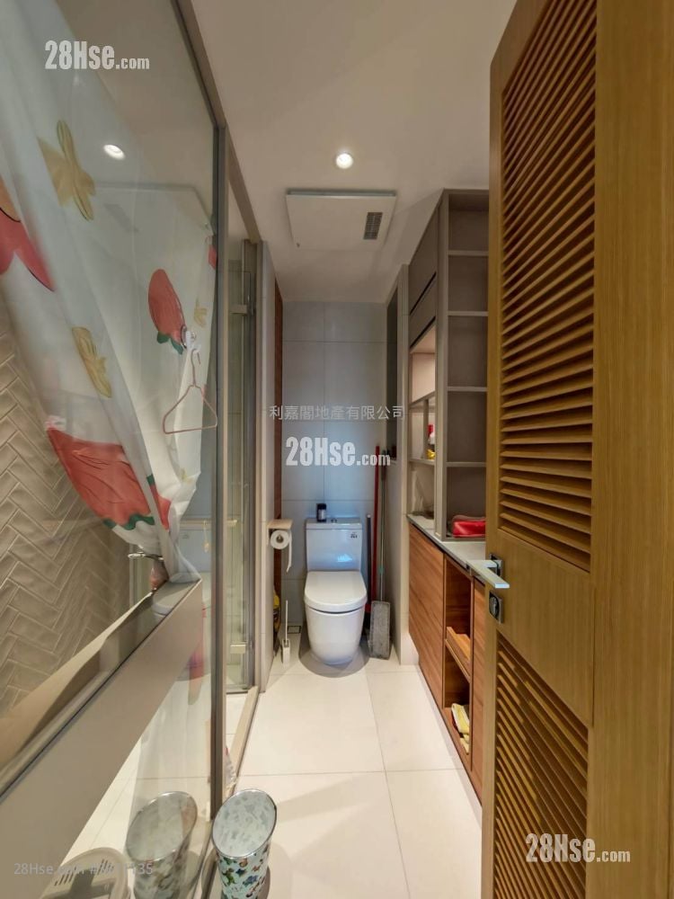 雨后 售盘 2 房 , 1 浴室 453 平方尺 雨后 售盘 2 房 , 1 浴室 453 平方尺