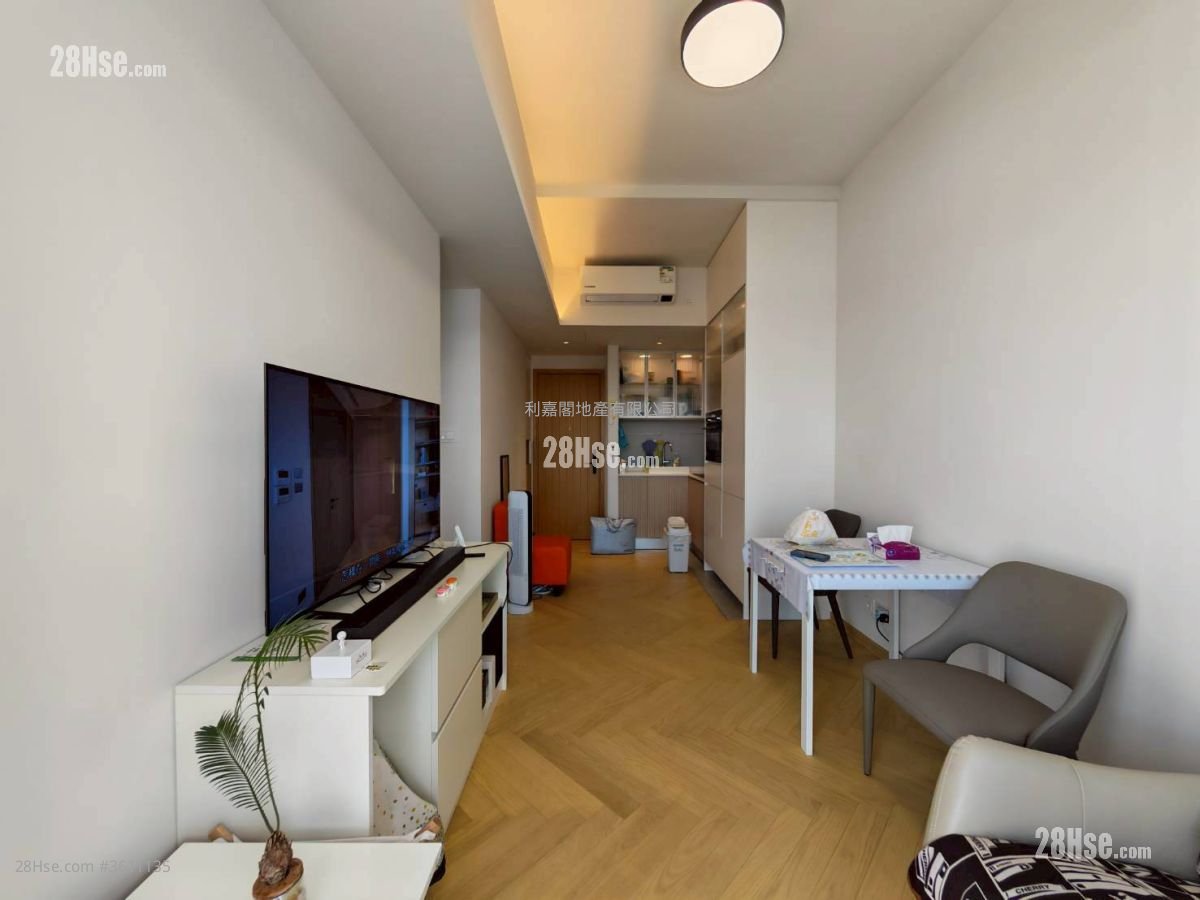 雨后 售盘 2 房 , 1 浴室 453 平方尺 雨后 售盘 2 房 , 1 浴室 453 平方尺