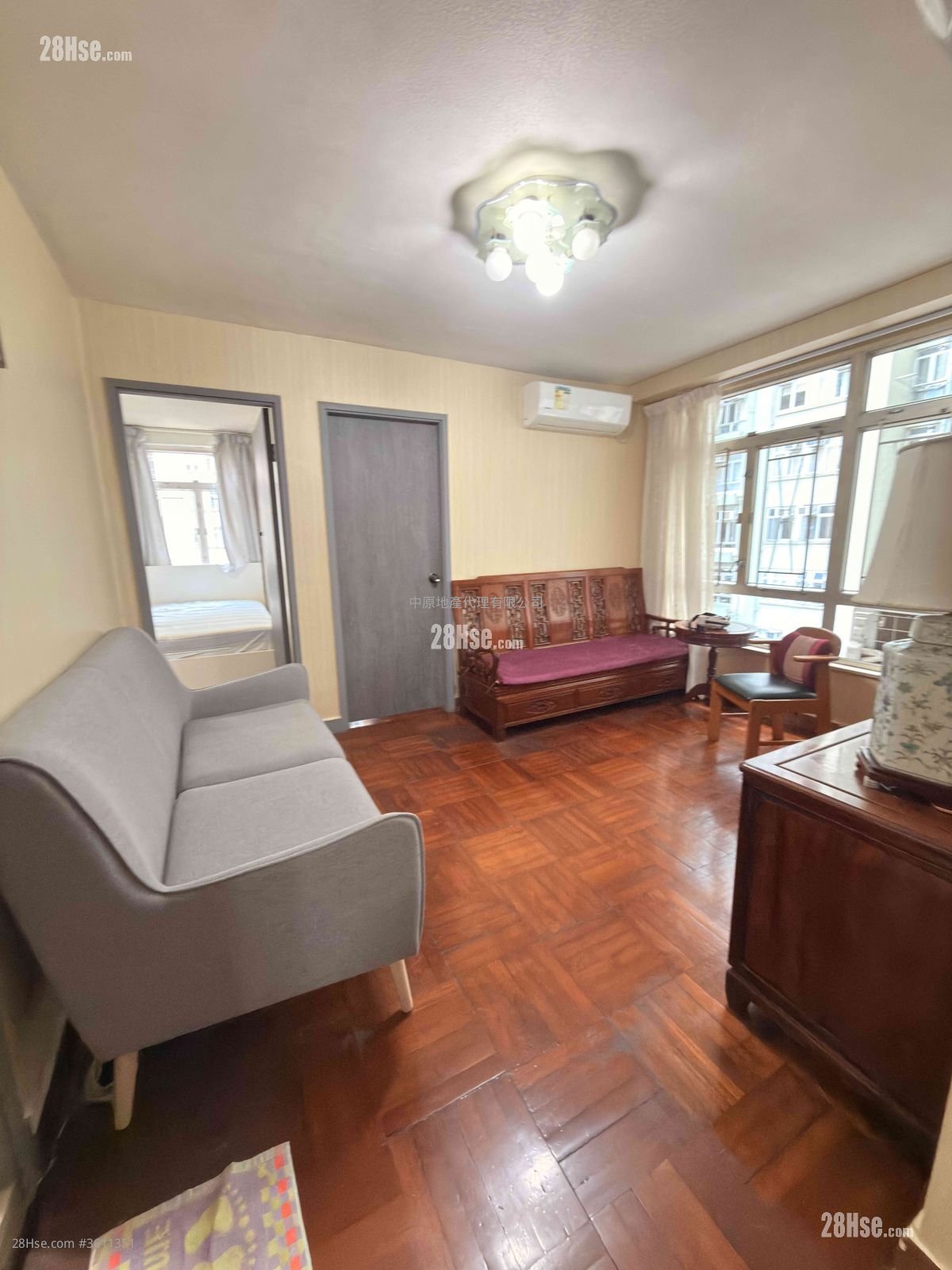 Mei Foo Sun Chuen Sell 3 Bedrooms , 1 Bathroom 653 ft²