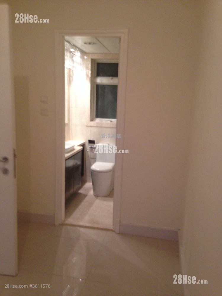 Le Prestige Sell 3 Bedrooms , 2 Bathrooms 714 ft² Le Prestige Sell 3 Bedrooms , 2 Bathrooms 714 ft²