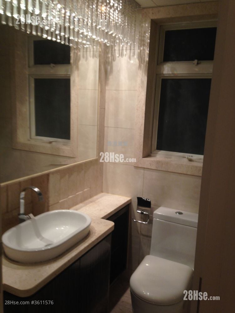 Le Prestige Sell 3 Bedrooms , 2 Bathrooms 714 ft² Le Prestige Sell 3 Bedrooms , 2 Bathrooms 714 ft²