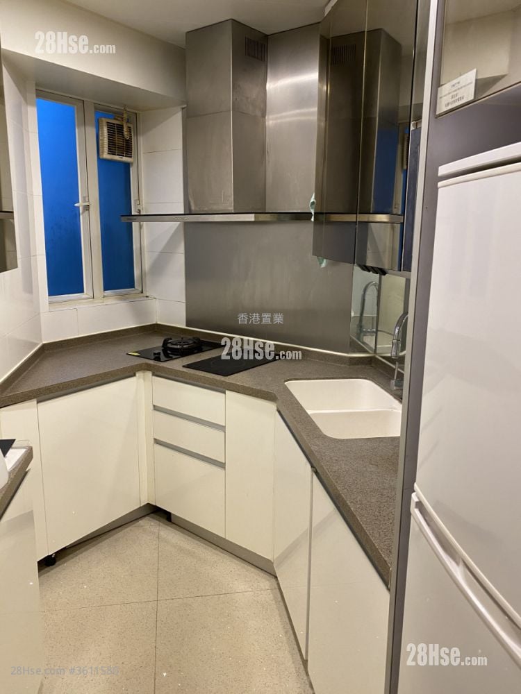 Le Prestige Sell 3 Bedrooms , 2 Bathrooms 728 ft² Le Prestige Sell 3 Bedrooms , 2 Bathrooms 728 ft²