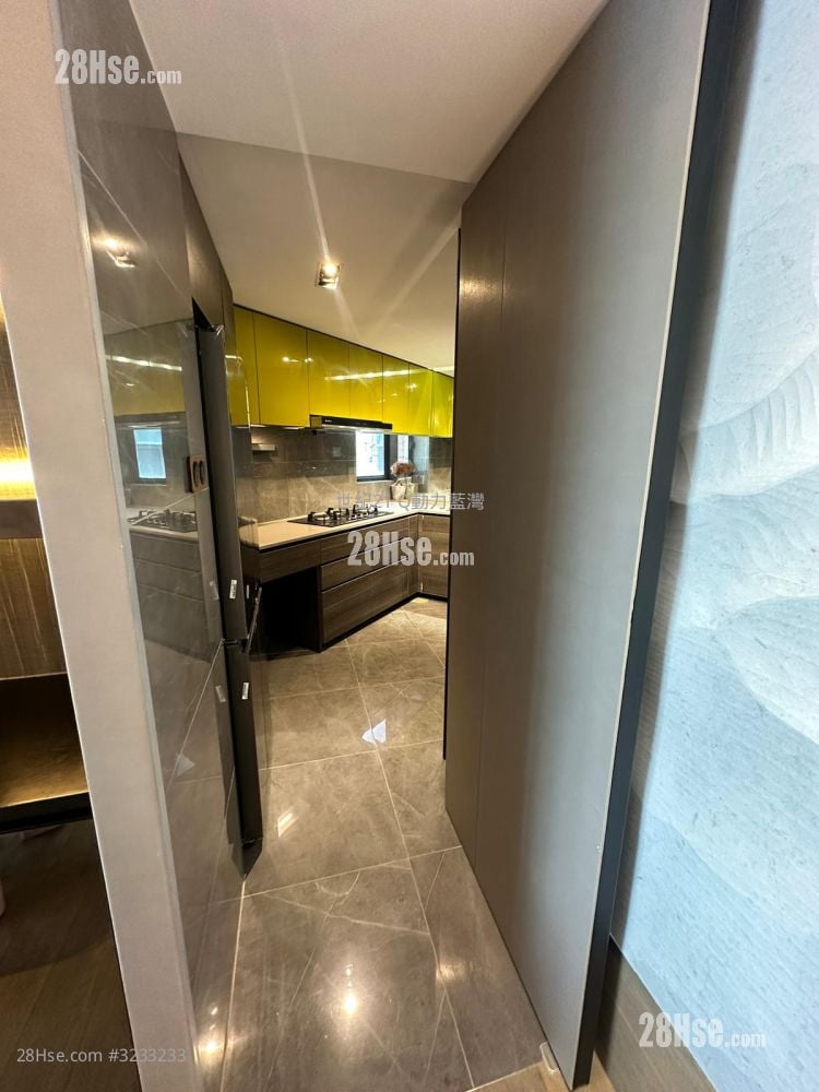 蓝湾半岛 售盘 3 房 , 3 浴室 848 平方尺