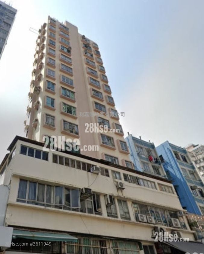 Kin Tak House Sell 2 Bedrooms 369 ft²
