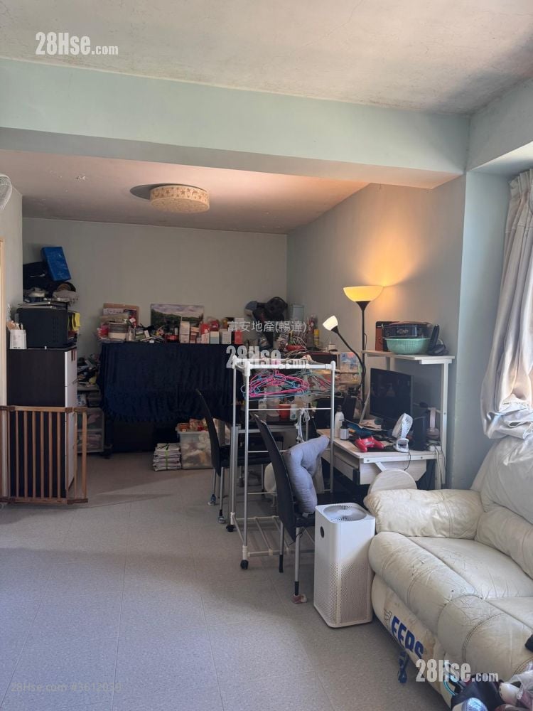 Chevalier Garden Sell 3 Bedrooms , 1 Bathroom 592 ft² Chevalier Garden Sell 3 Bedrooms , 1 Bathroom 592 ft²