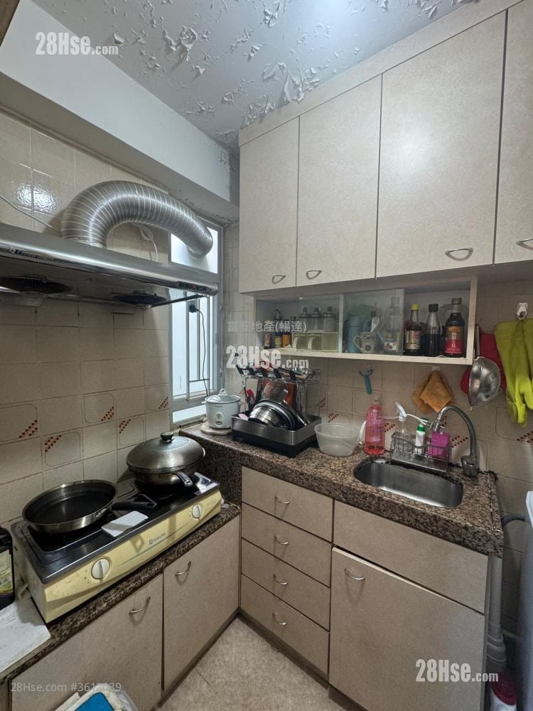 Chevalier Garden Sell 3 Bedrooms , 1 Bathroom 592 ft² Chevalier Garden Sell 3 Bedrooms , 1 Bathroom 592 ft²