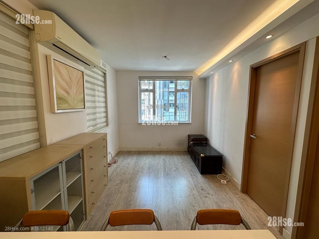 Viking Garden Sell 2 Bedrooms , 1 Bathroom 449 ft²