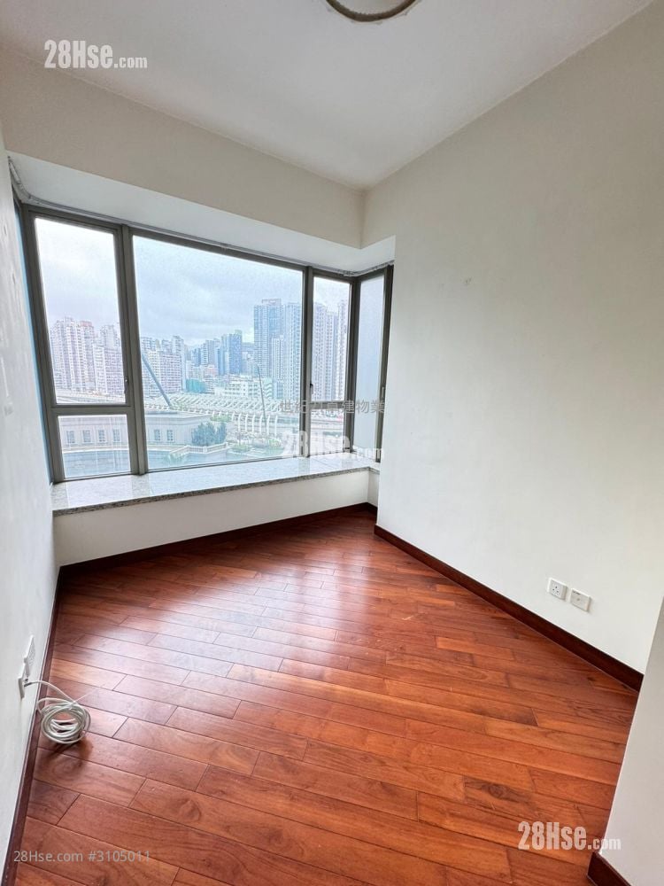 The Coronation Sell 2 Bedrooms , 1 Bathroom 513 ft²