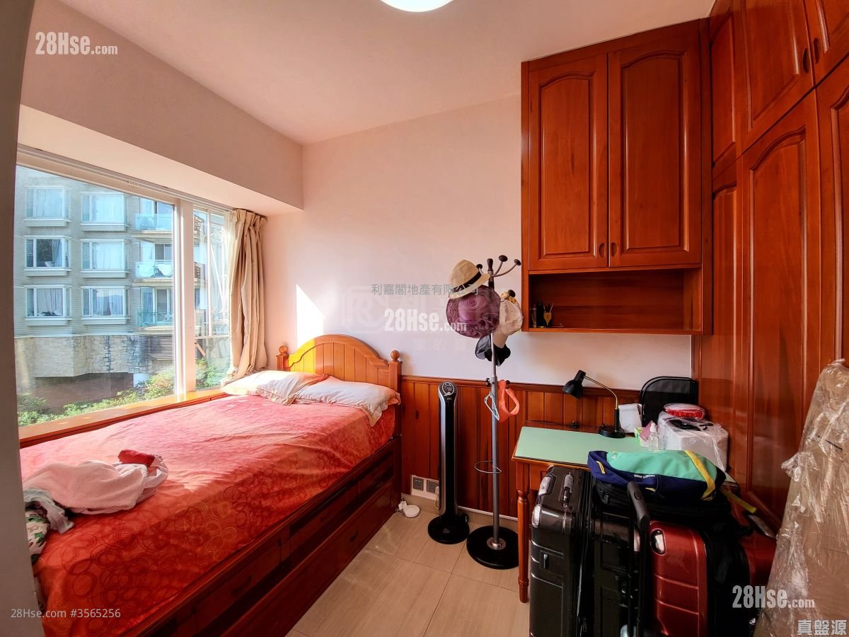 One Beacon Hill Sell 3 Bedrooms , 3 Bathrooms 1,122 ft² One Beacon Hill Sell 3 Bedrooms , 3 Bathrooms 1,122 ft²