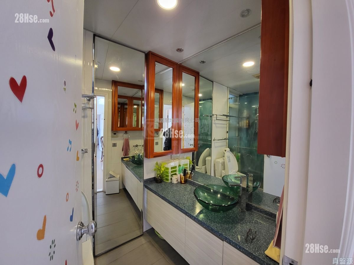 One Beacon Hill Sell 3 Bedrooms , 3 Bathrooms 1,122 ft² One Beacon Hill Sell 3 Bedrooms , 3 Bathrooms 1,122 ft²