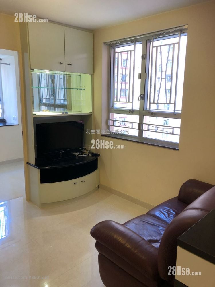 Amoy Gardens Sell 2 Bedrooms 356 ft²