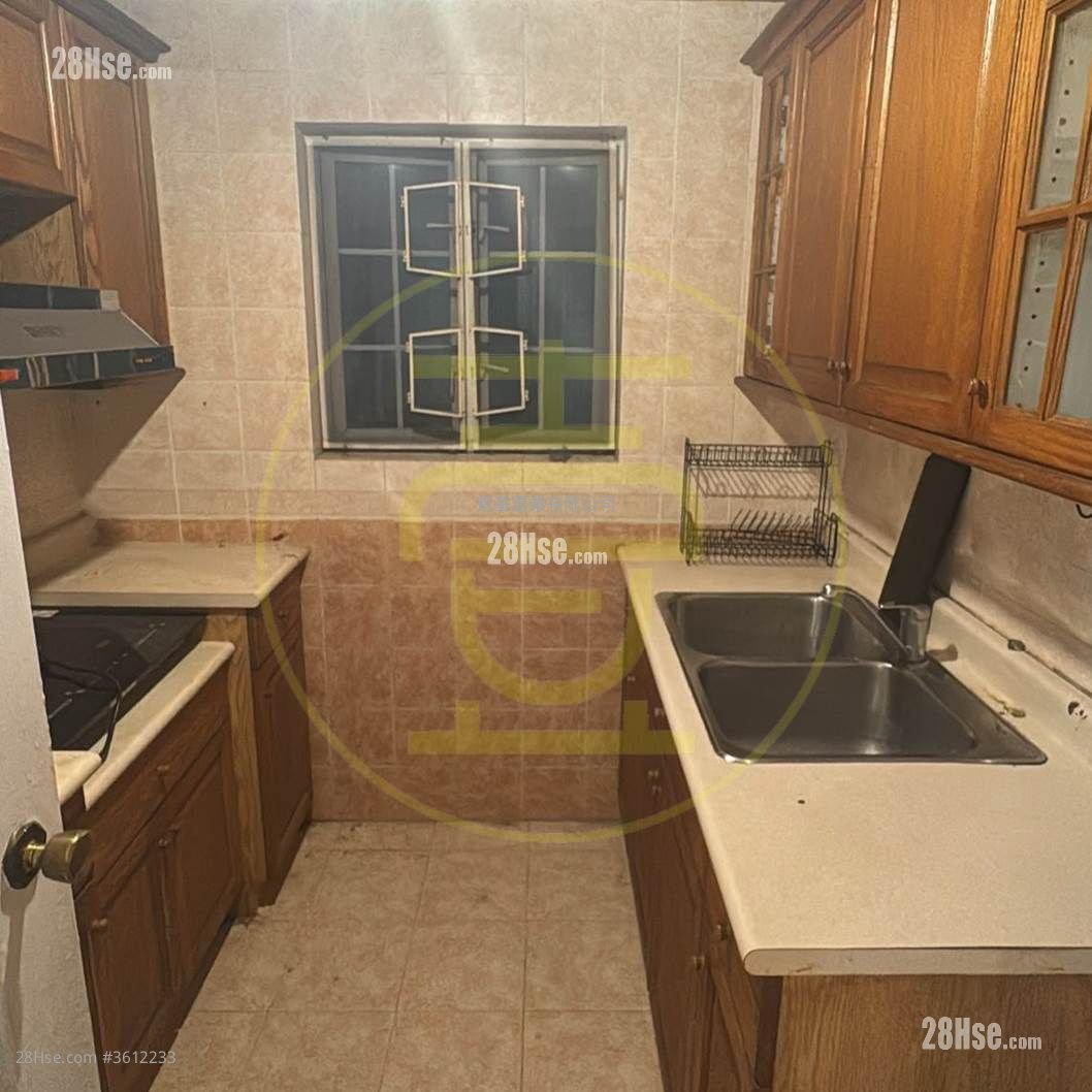 Pak Long Tsuen Sell 3 Bedrooms , 1 Bathroom 650 ft² Pak Long Tsuen Sell 3 Bedrooms , 1 Bathroom 650 ft²