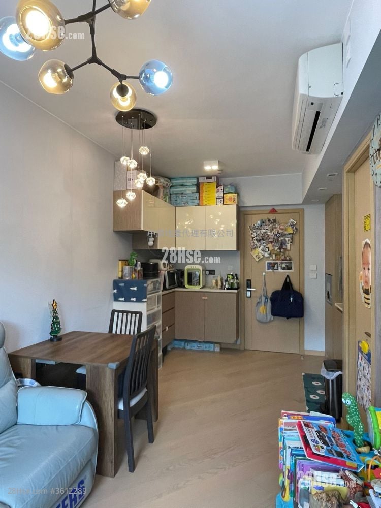 The Regent Sell 1 Bedroom 372 ft² The Regent Sell 1 Bedroom 372 ft²