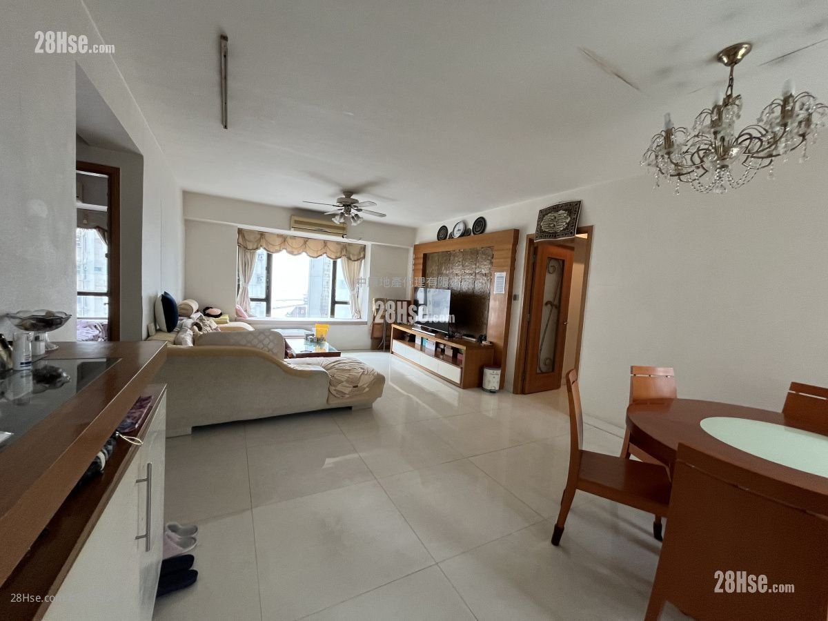 雅翠苑 售盤 5+ 房 , 3 浴室 1,349 平方呎