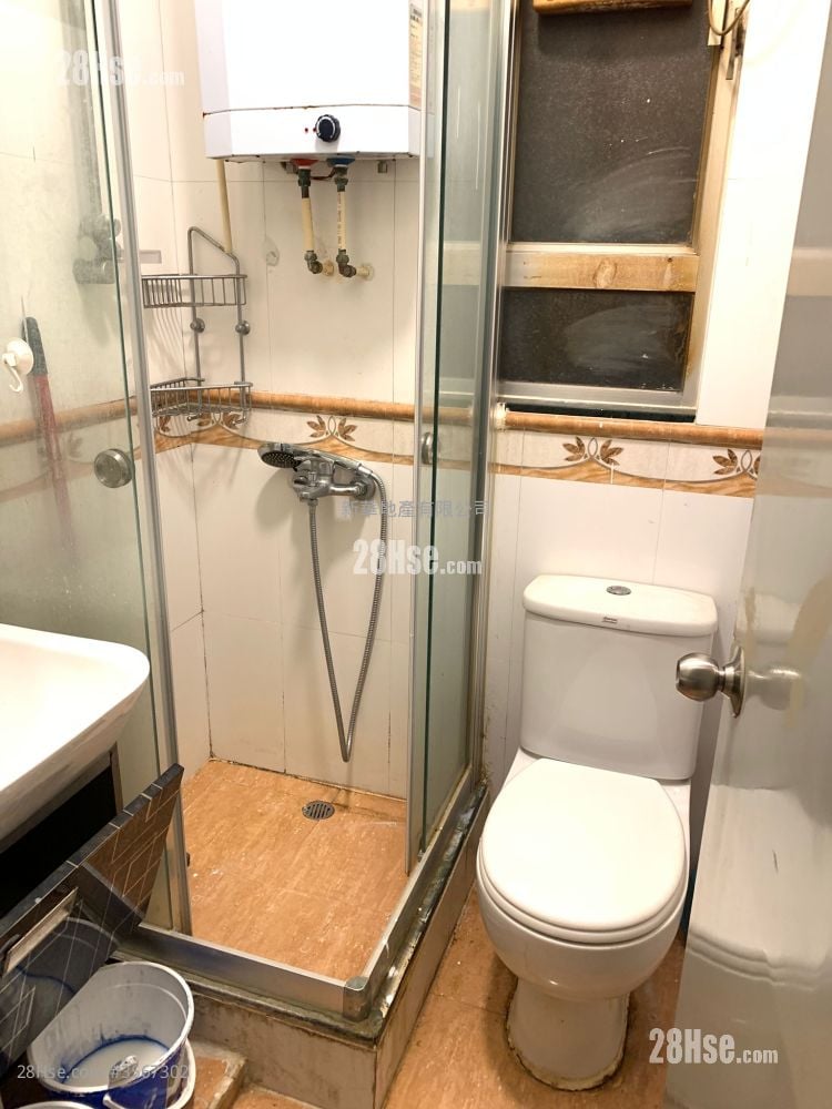 Yick Fat Building Rental 2 Bedrooms , 1 Bathroom 389 ft² Yick Fat Building Rental 2 Bedrooms , 1 Bathroom 389 ft²