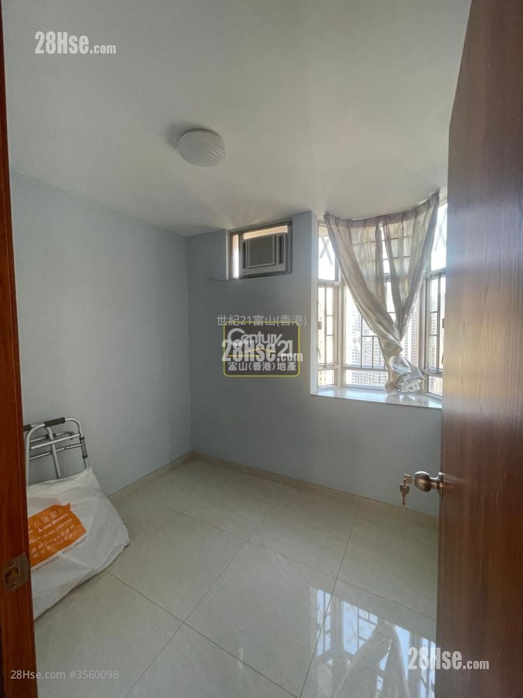 Lung Poon Court Sell 2 Bedrooms , 1 Bathroom 426 ft² Lung Poon Court Sell 2 Bedrooms , 1 Bathroom 426 ft²