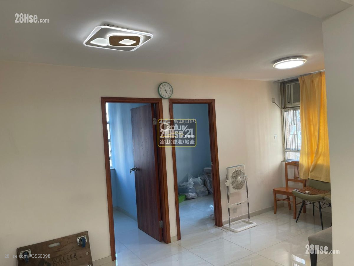 Lung Poon Court Sell 2 Bedrooms , 1 Bathroom 426 ft² Lung Poon Court Sell 2 Bedrooms , 1 Bathroom 426 ft²