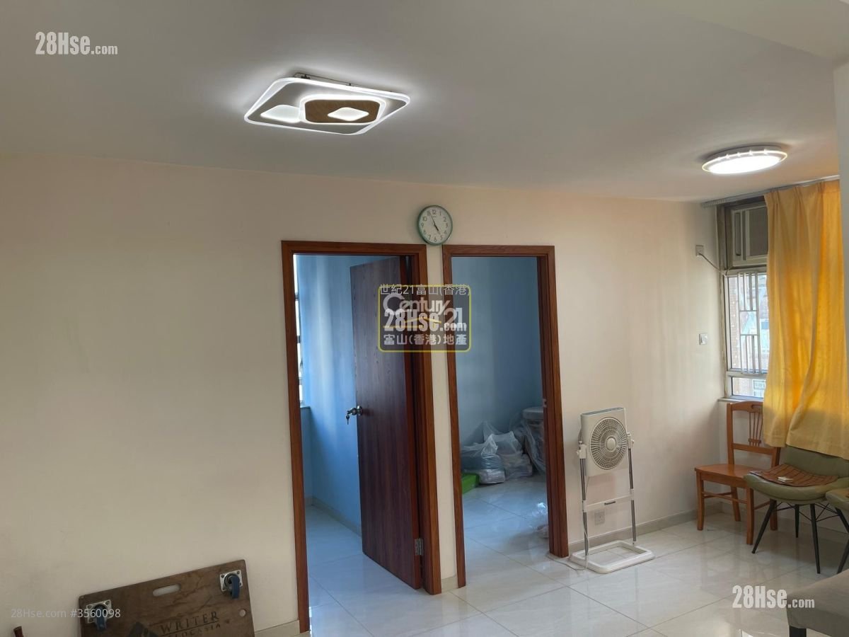 Lung Poon Court Sell 2 Bedrooms , 1 Bathroom 426 ft² Lung Poon Court Sell 2 Bedrooms , 1 Bathroom 426 ft²