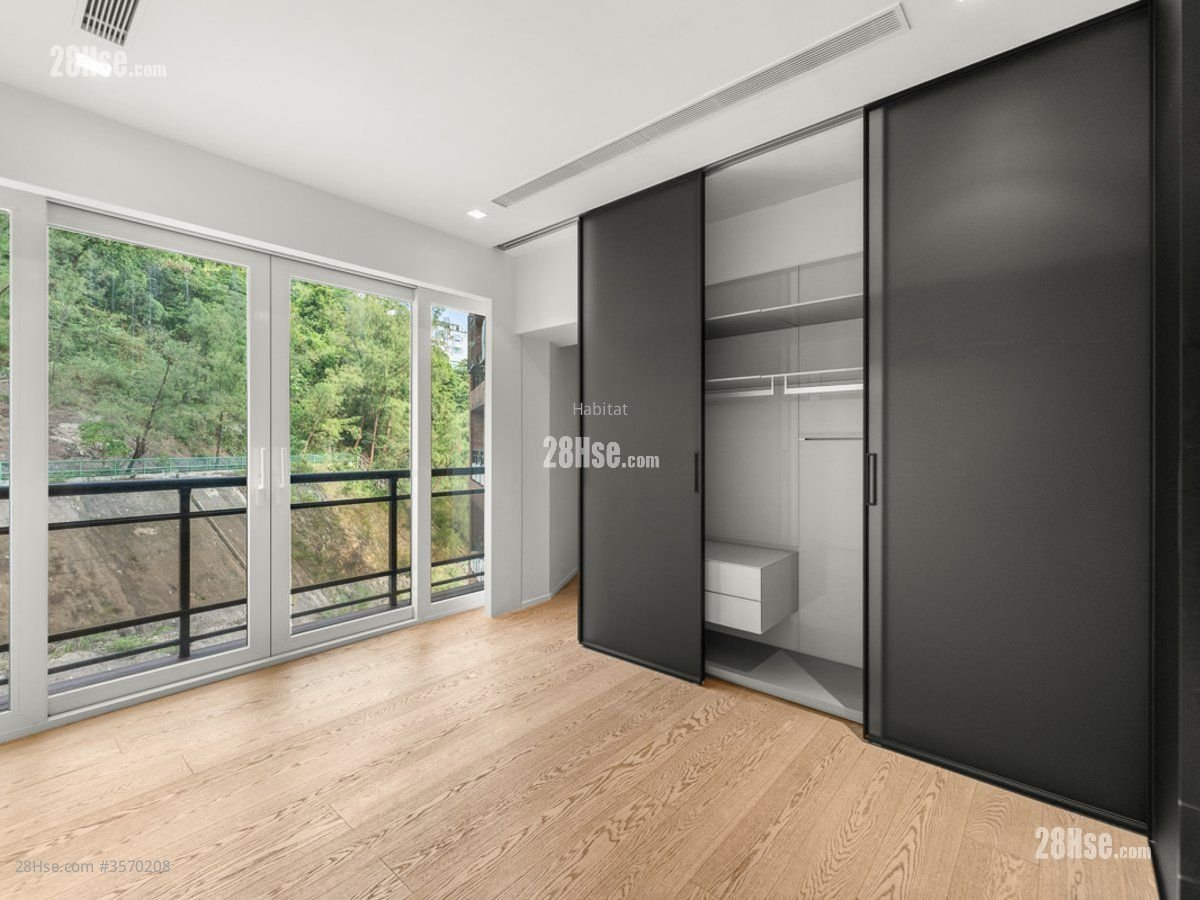 The Somerset Sell 3 Bedrooms , 3 Bathrooms 2,453 ft² The Somerset Sell 3 Bedrooms , 3 Bathrooms 2,453 ft²