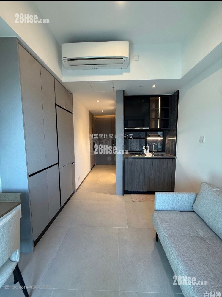 Cullinan Sky Sell 1 Bathroom 240 ft² Cullinan Sky Sell 1 Bathroom 240 ft²