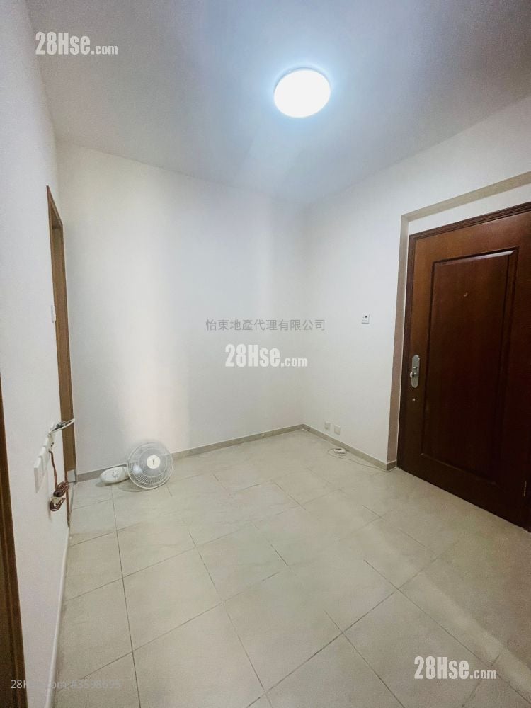 Wai Sun Building Sell 2 Bedrooms , 1 Bathroom 256 ft²