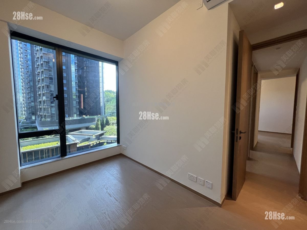 Onmantin Rental 3 Bedrooms , 3 Bathrooms 899 ft² Onmantin Rental 3 Bedrooms , 3 Bathrooms 899 ft²