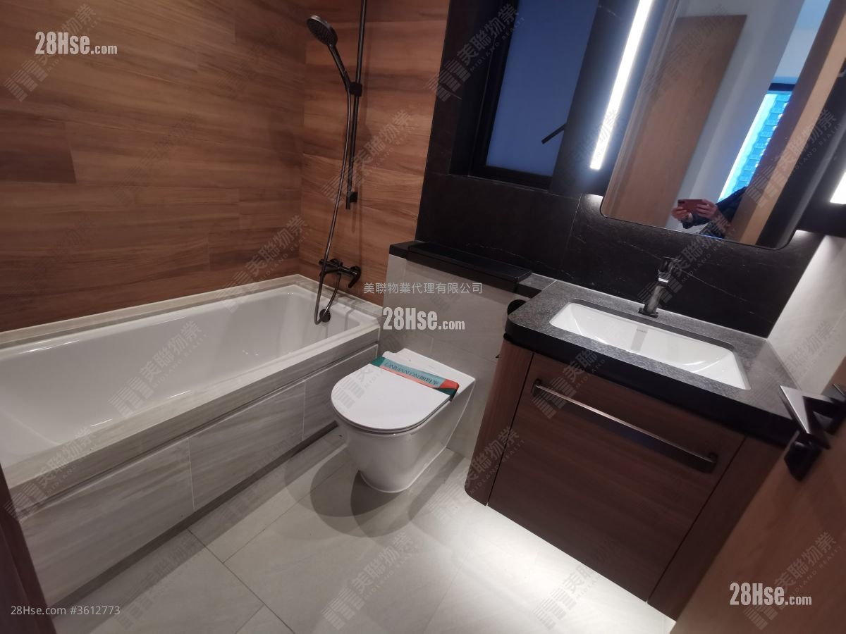 Onmantin Rental 3 Bedrooms , 3 Bathrooms 899 ft² Onmantin Rental 3 Bedrooms , 3 Bathrooms 899 ft²