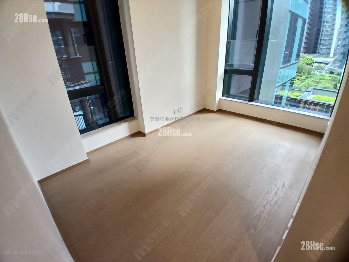 Onmantin Rental 3 Bedrooms , 3 Bathrooms 899 ft² Onmantin Rental 3 Bedrooms , 3 Bathrooms 899 ft²