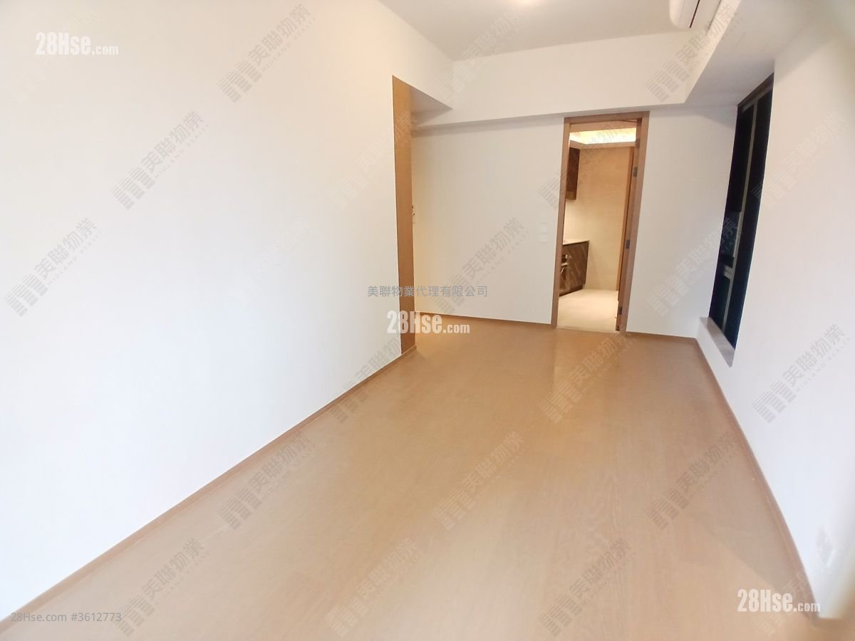 Onmantin Rental 3 Bedrooms , 3 Bathrooms 899 ft² Onmantin Rental 3 Bedrooms , 3 Bathrooms 899 ft²