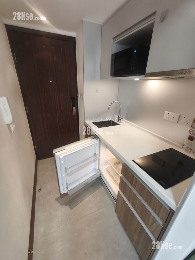 AVA62 租盤 開放式間隔 , 1 浴室 173 平方呎 AVA62 租盤 開放式間隔 , 1 浴室 173 平方呎