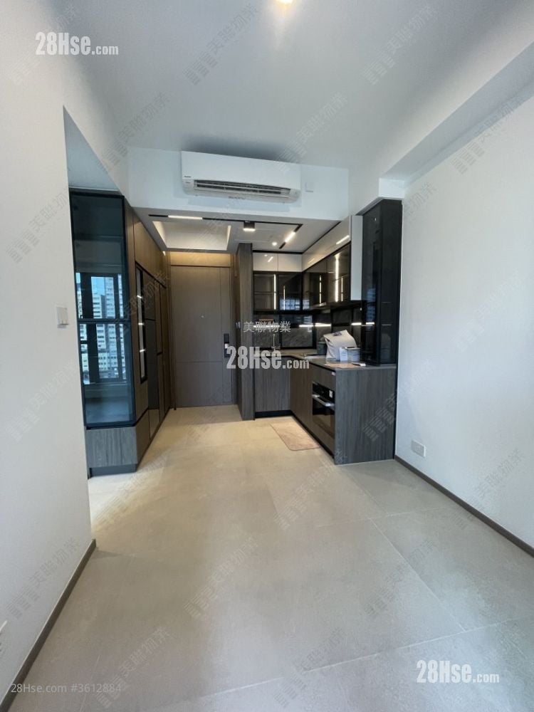 Cullinan Sky Rental 437 ft² Cullinan Sky Rental 437 ft²