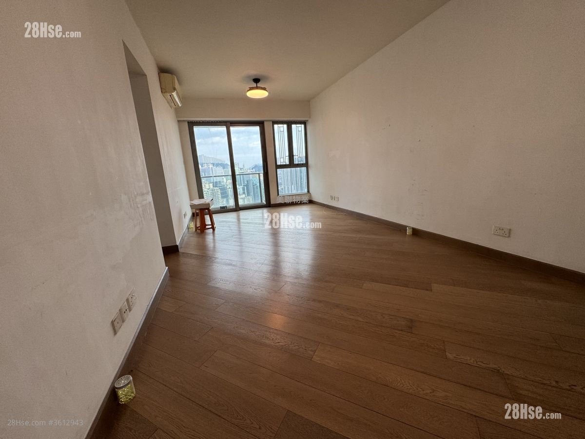 Parc City Rental 3 Bedrooms , 2 Bathrooms 801 ft² Parc City Rental 3 Bedrooms , 2 Bathrooms 801 ft²