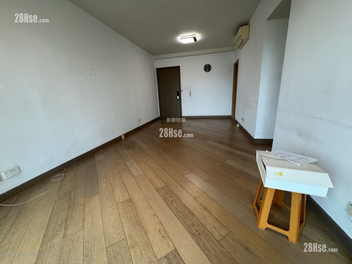 Parc City Rental 3 Bedrooms , 2 Bathrooms 801 ft² Parc City Rental 3 Bedrooms , 2 Bathrooms 801 ft²