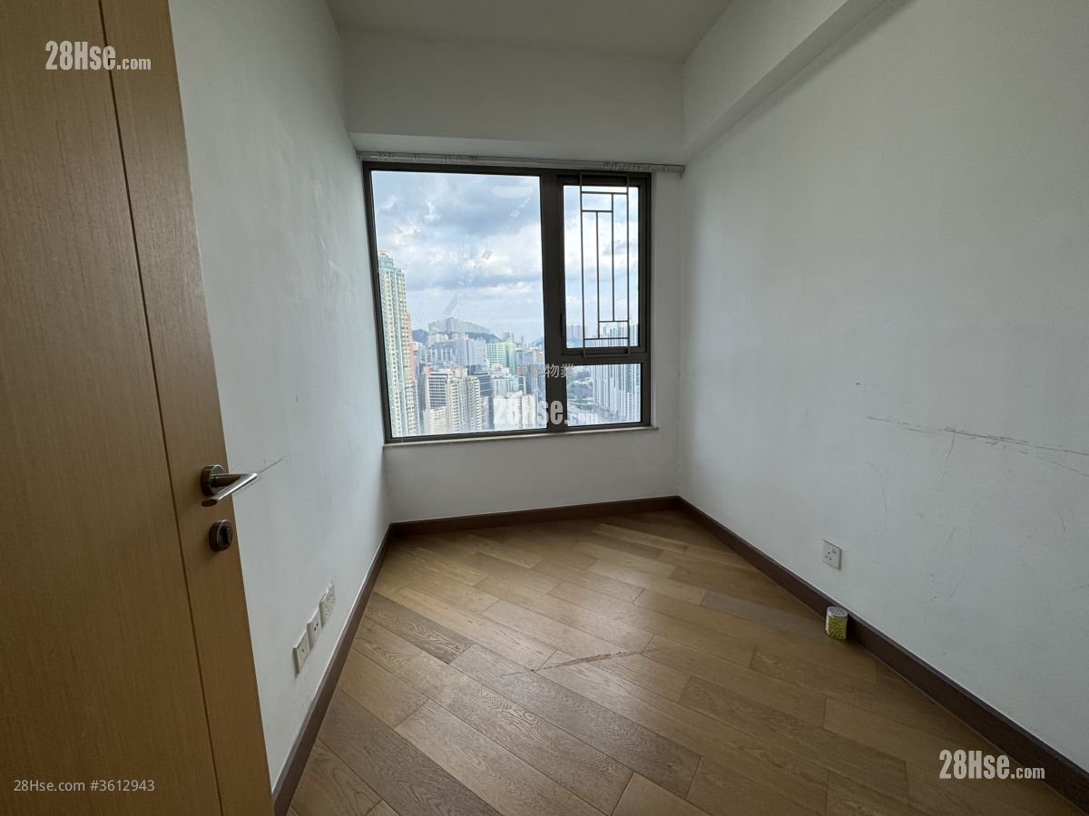 Parc City Rental 3 Bedrooms , 2 Bathrooms 801 ft² Parc City Rental 3 Bedrooms , 2 Bathrooms 801 ft²