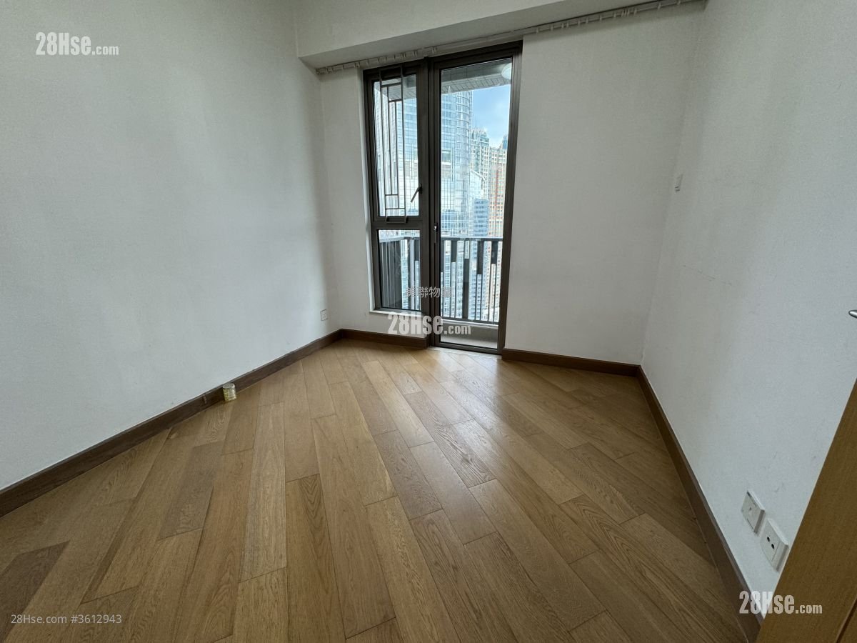 Parc City Rental 3 Bedrooms , 2 Bathrooms 801 ft² Parc City Rental 3 Bedrooms , 2 Bathrooms 801 ft²