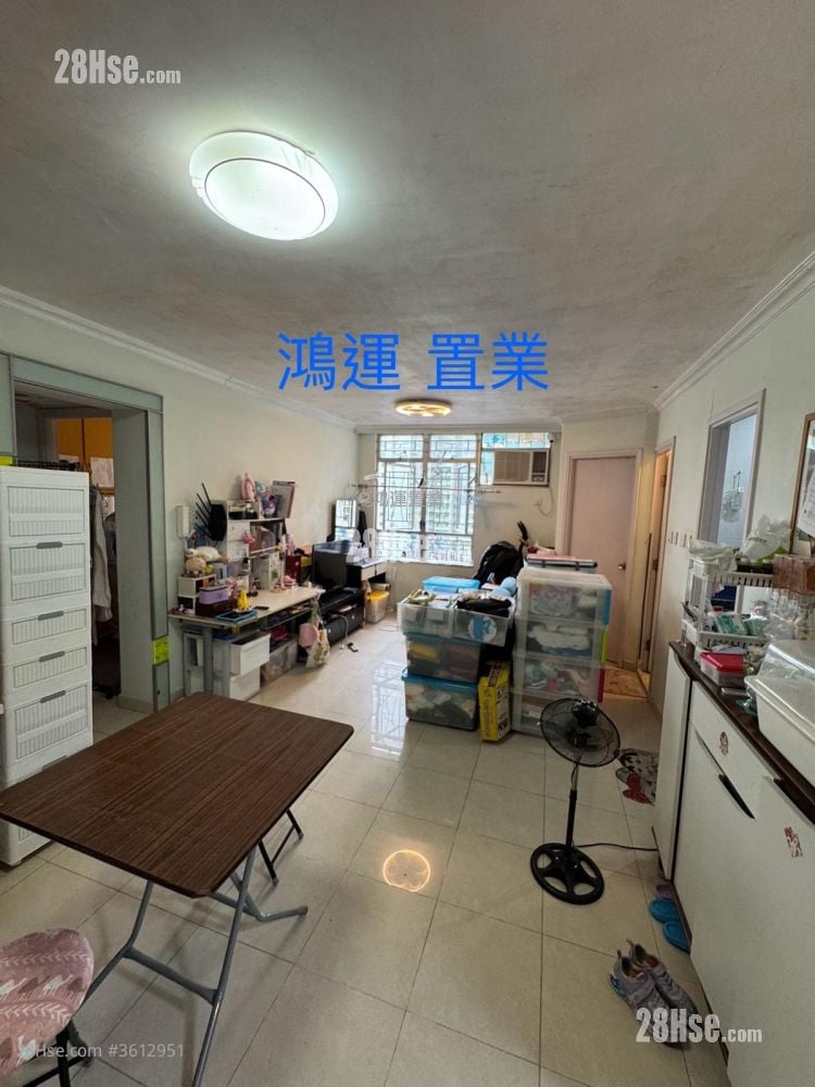 Wo Ming Court Sell 3 Bedrooms , 2 Bathrooms 601 ft²