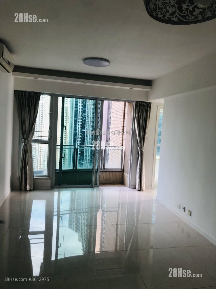 Hemera Rental 3 Bedrooms , 2 Bathrooms 792 ft²