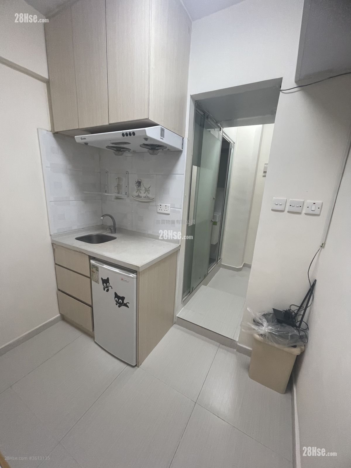 单幢楼房 租盘 开放式间隔 , 1 浴室 140 平方尺 单幢楼房 租盘 开放式间隔 , 1 浴室 140 平方尺