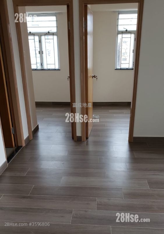 Shing Fat Building Rental 2 Bedrooms , 1 Bathroom 405 ft²