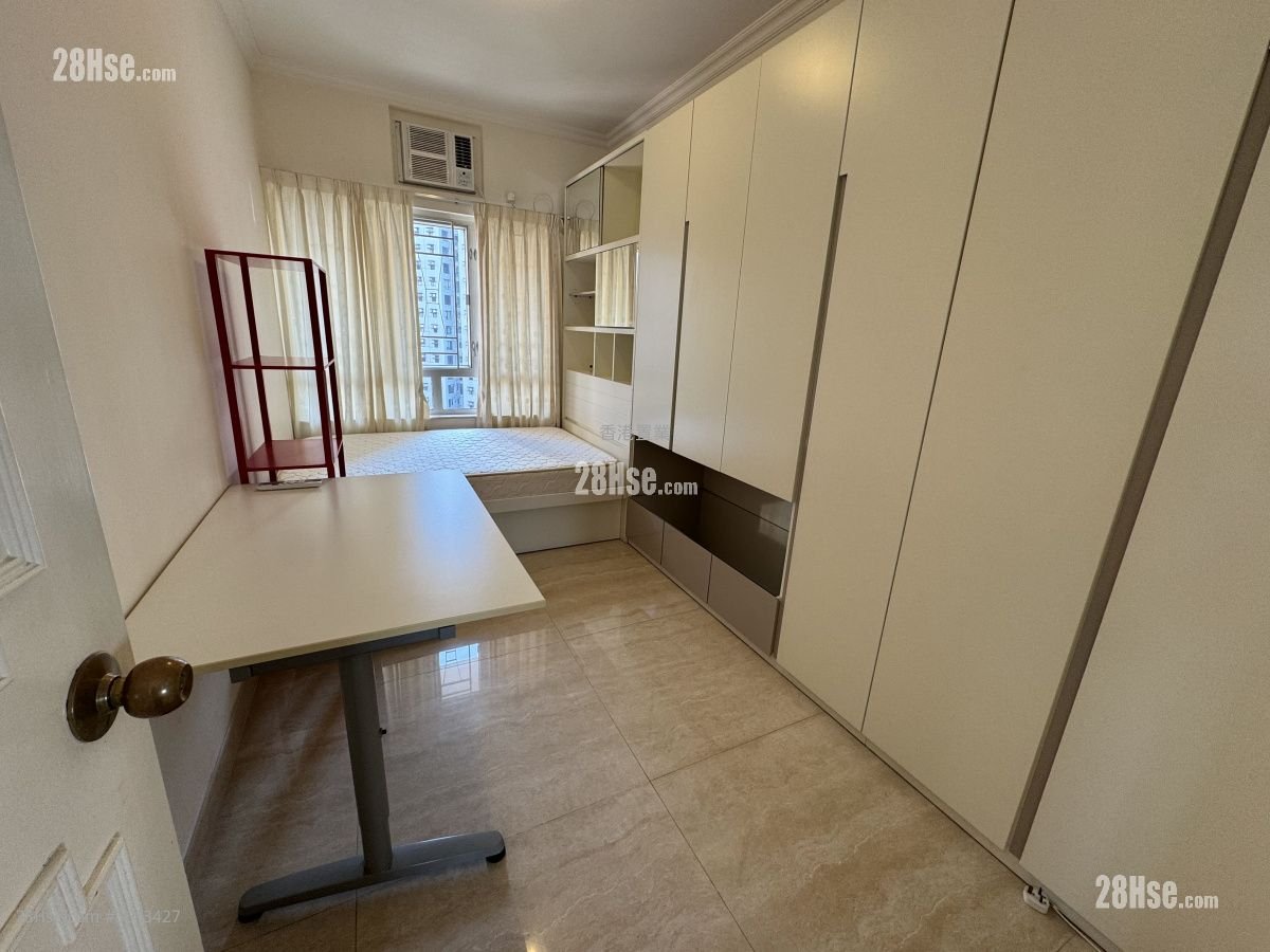 Hanking Court Rental 4 Bedrooms , 2 Bathrooms 1,580 ft² Hanking Court Rental 4 Bedrooms , 2 Bathrooms 1,580 ft²