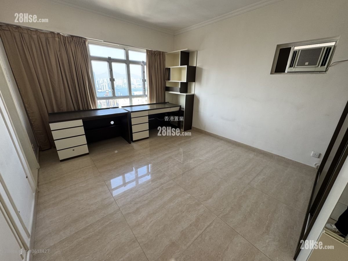 Hanking Court Rental 4 Bedrooms , 2 Bathrooms 1,580 ft² Hanking Court Rental 4 Bedrooms , 2 Bathrooms 1,580 ft²