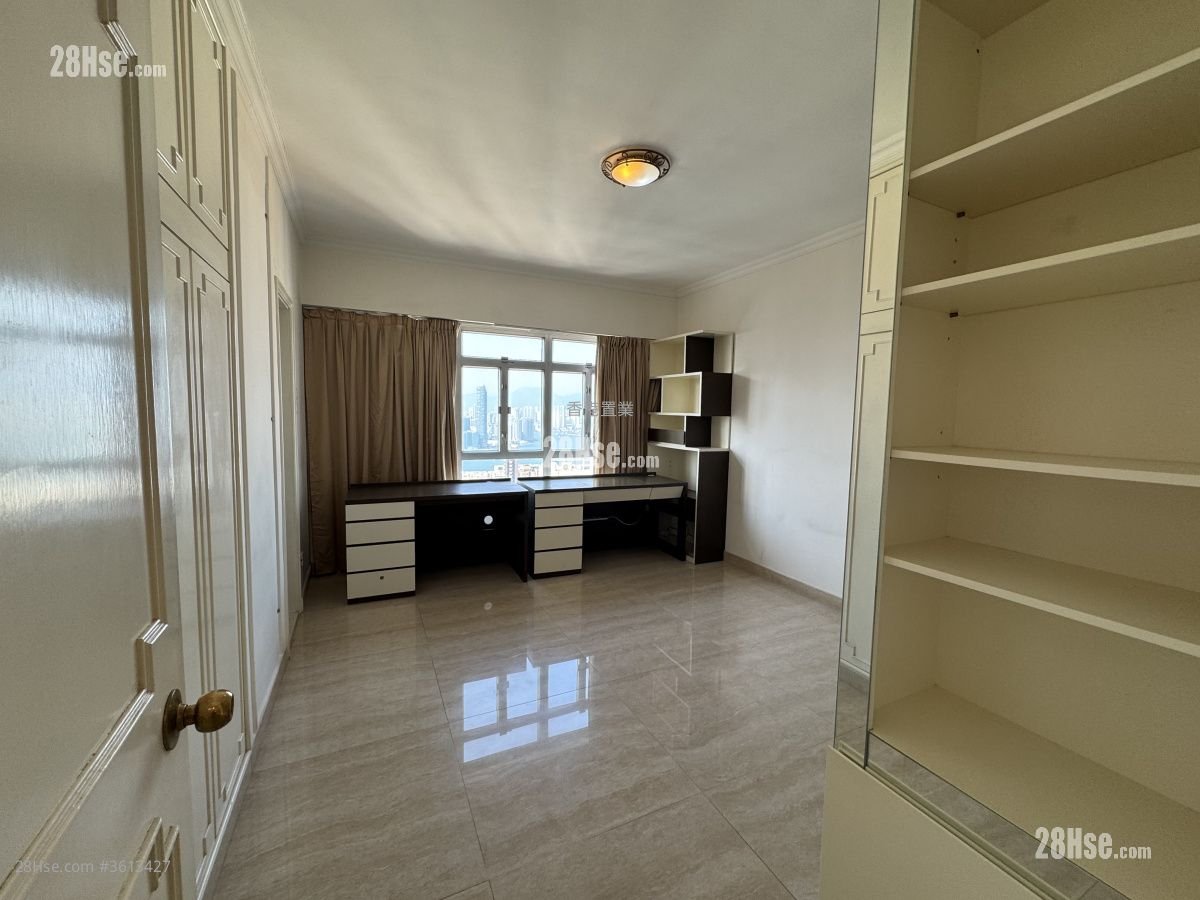 Hanking Court Rental 4 Bedrooms , 2 Bathrooms 1,580 ft² Hanking Court Rental 4 Bedrooms , 2 Bathrooms 1,580 ft²