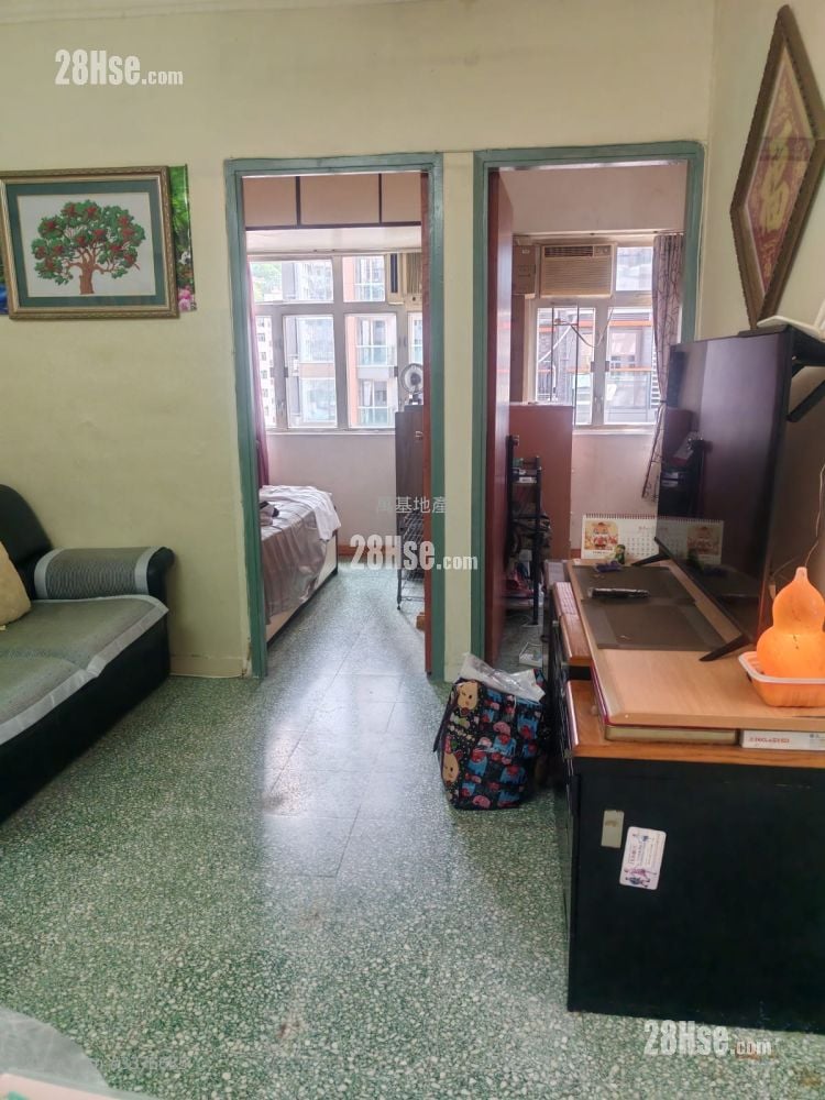 五福大厦 售盘 2 房 , 1 浴室 400 平方尺 五福大厦 售盘 2 房 , 1 浴室 400 平方尺