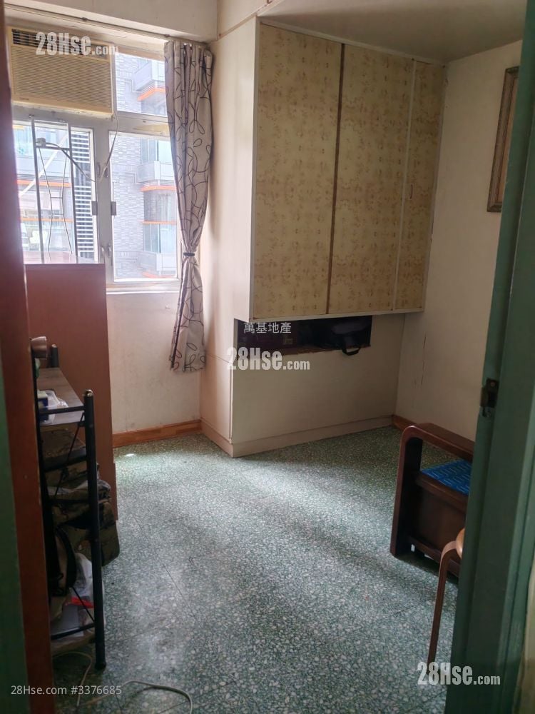 五福大厦 售盘 2 房 , 1 浴室 400 平方尺 五福大厦 售盘 2 房 , 1 浴室 400 平方尺