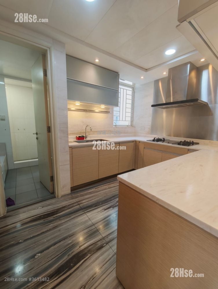 Peak One Sell 4 Bedrooms , 4 Bathrooms 1,380 ft² Peak One Sell 4 Bedrooms , 4 Bathrooms 1,380 ft²