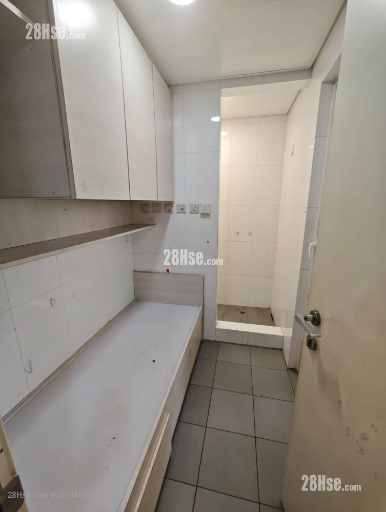 Peak One Sell 4 Bedrooms , 4 Bathrooms 1,380 ft² Peak One Sell 4 Bedrooms , 4 Bathrooms 1,380 ft²